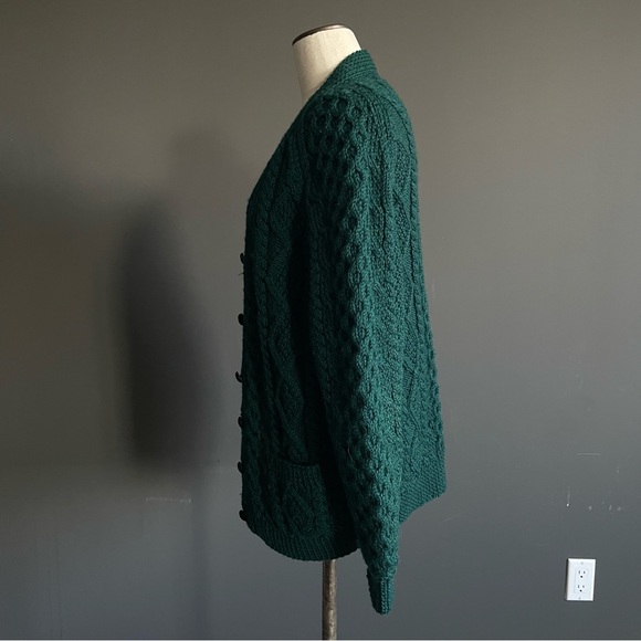 Elegant Forest Green Cable Knit Cardigan - Picture 4 of 6